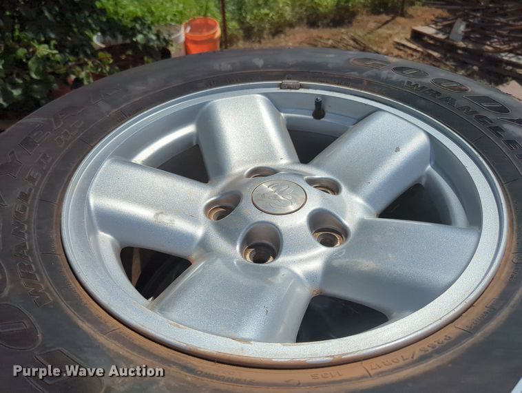 image for item MY9431 Tires and wheels