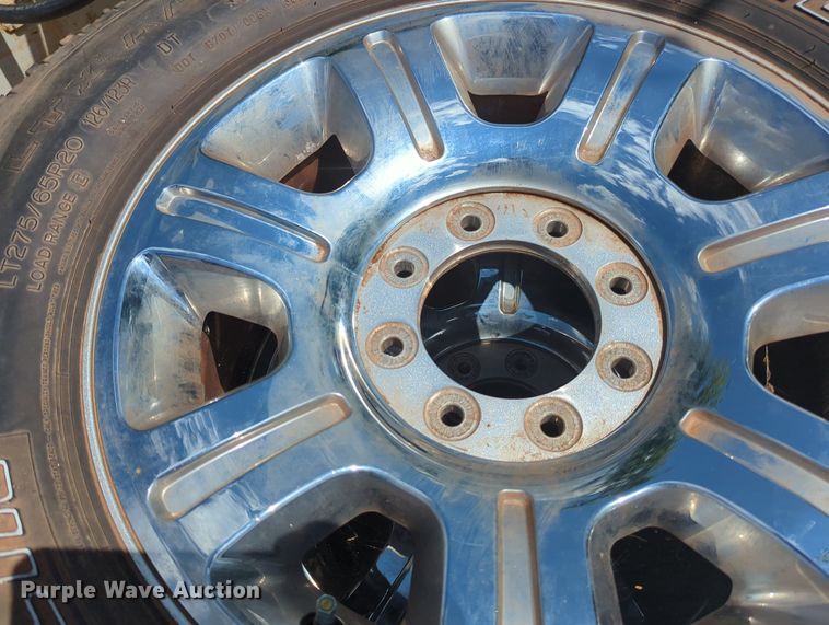 image for item MY9431 Tires and wheels