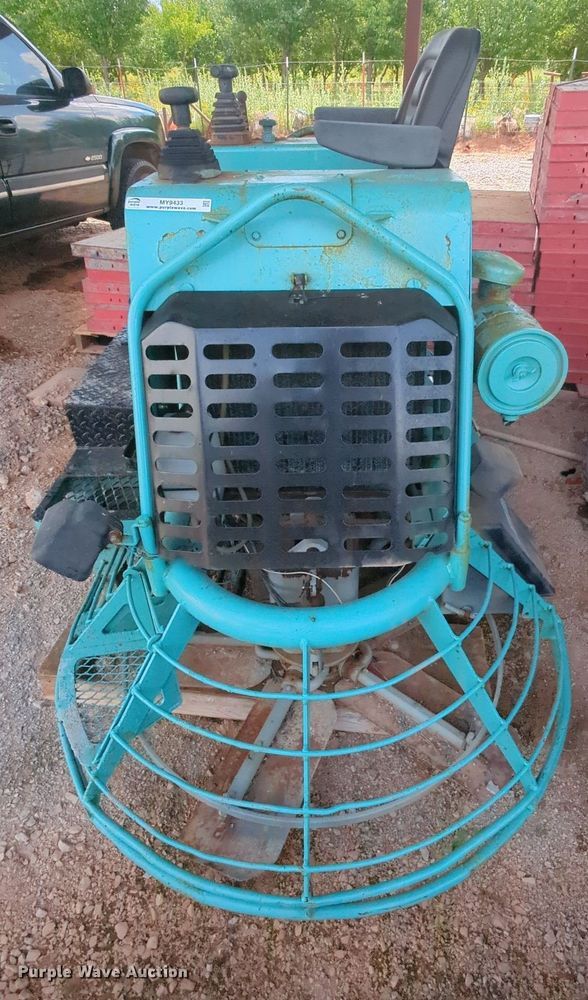 image for item MY9433 Multiquip Whiteman  power trowel