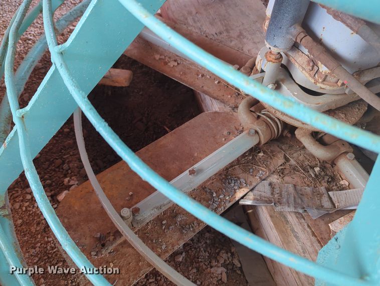 image for item MY9433 Multiquip Whiteman  power trowel