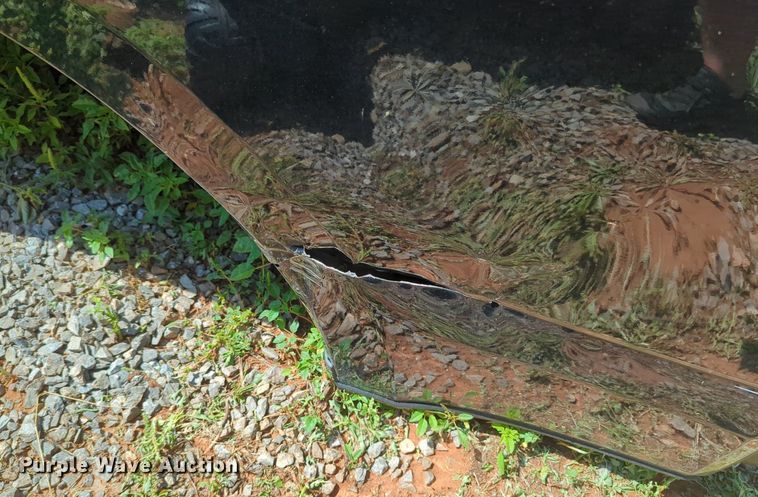 image for item MY9434 Ford  pickup truck bed