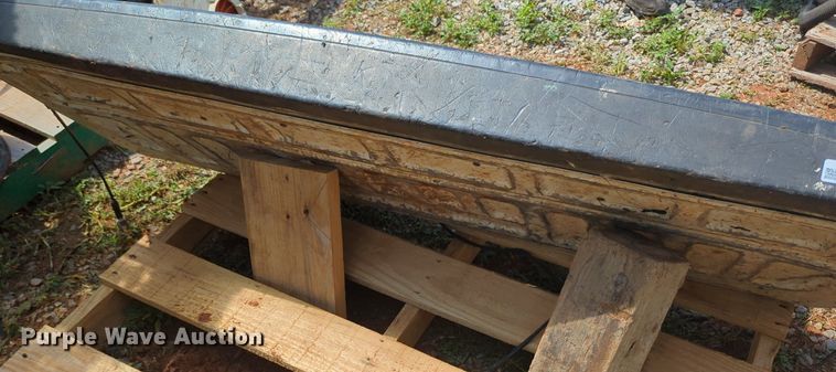 image for item MY9435 GMC Sierra  tailgate