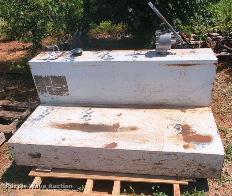 image for item MY9436 Fuel tank