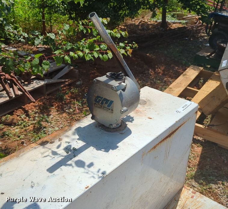 image for item MY9436 Fuel tank