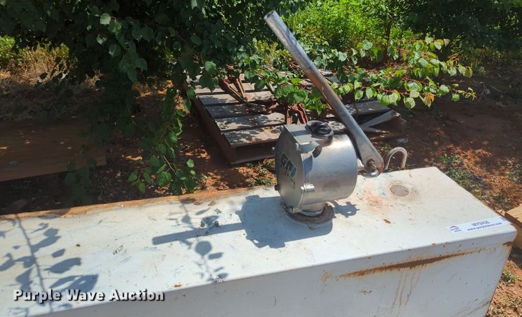 image for item MY9436 Fuel tank