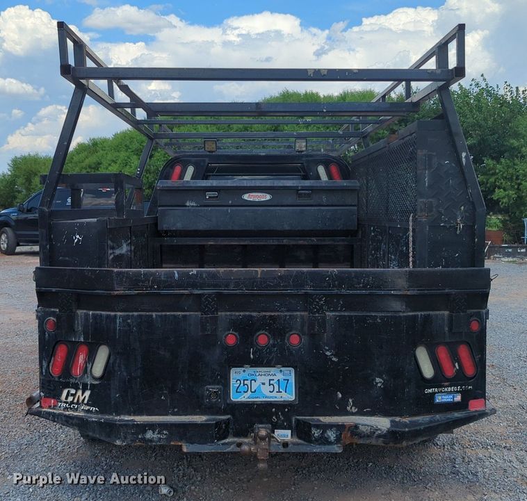 image for item MY9438 2015 Ford F250 Super Duty  Crew Cab utility bed pickup truck