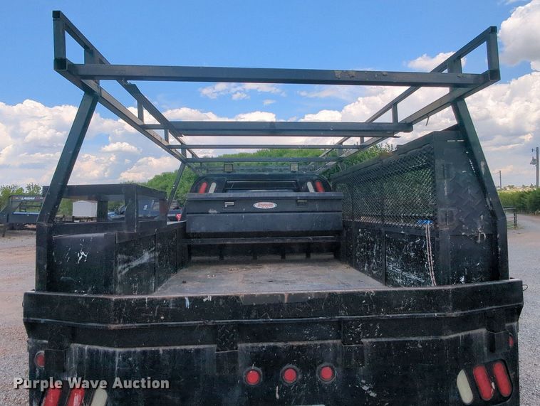 image for item MY9438 2015 Ford F250 Super Duty  Crew Cab utility bed pickup truck