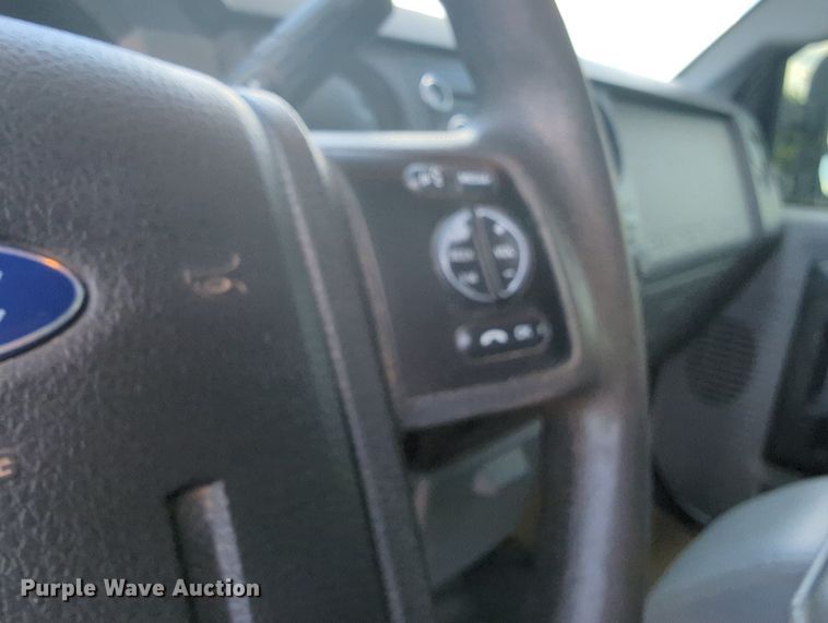 image for item MY9438 2015 Ford F250 Super Duty  Crew Cab utility bed pickup truck