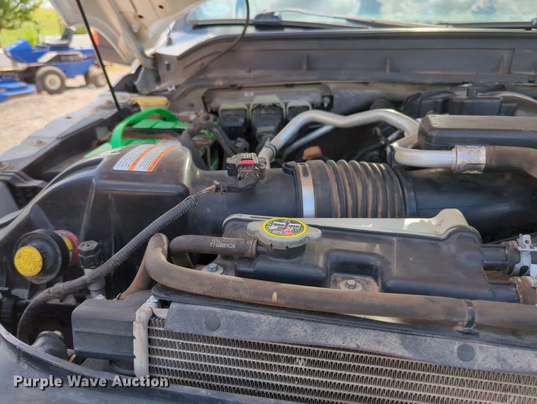 image for item MY9438 2015 Ford F250 Super Duty  Crew Cab utility bed pickup truck