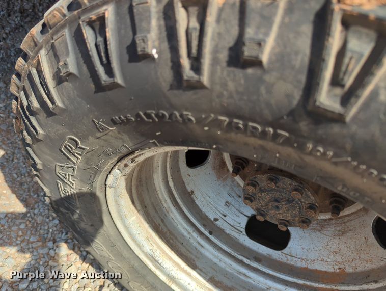 image for item MY9438 2015 Ford F250 Super Duty  Crew Cab utility bed pickup truck