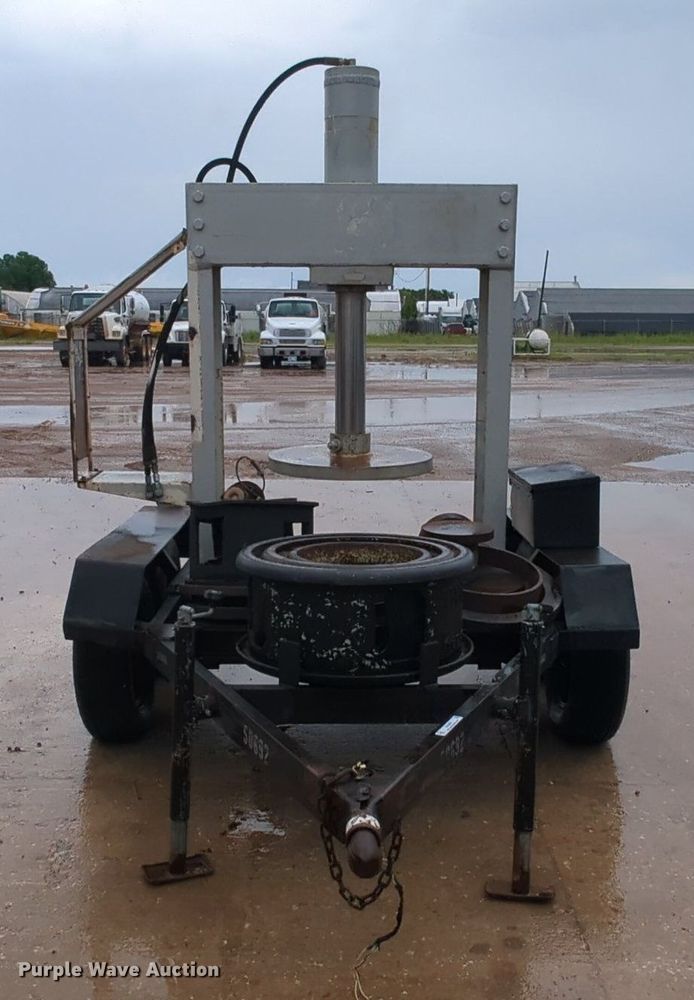 image for item MY9467 Shop built hydraulic press trailer