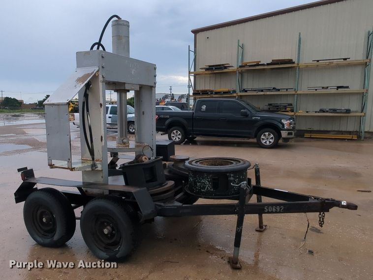 image for item MY9467 Shop built hydraulic press trailer