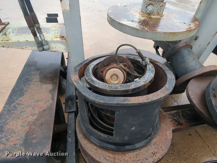 image for item MY9467 Shop built hydraulic press trailer