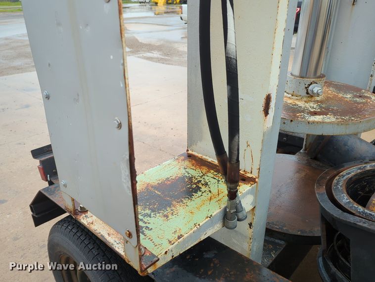 image for item MY9467 Shop built hydraulic press trailer