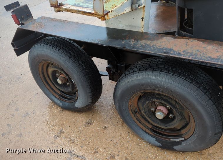 image for item MY9467 Shop built hydraulic press trailer