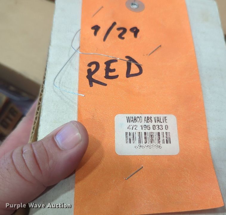 image for item MY9471 Automotive parts