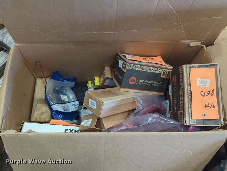 image for item MY9471 Automotive parts