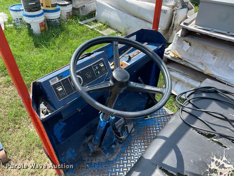 image for item NB9047 Taylor Dunn Western  utility vehicle