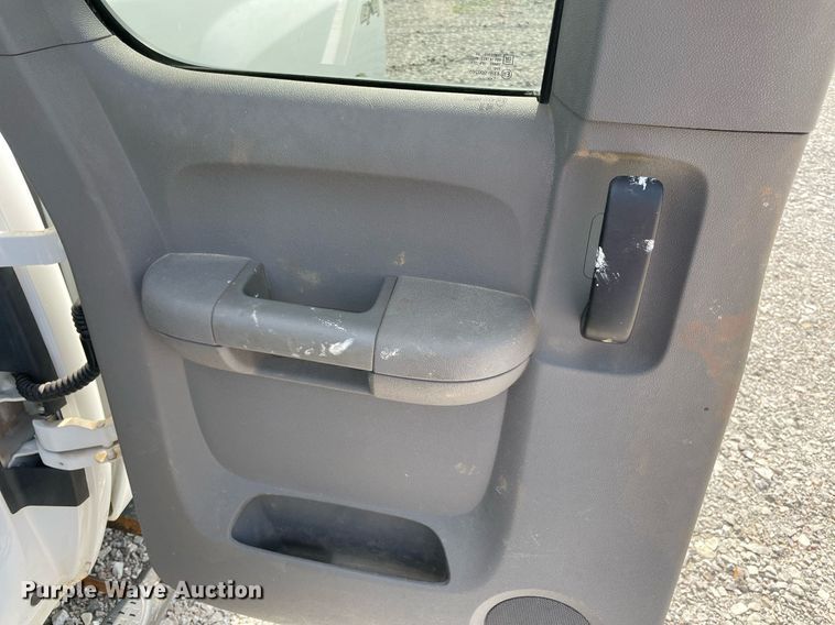 image for item NB9050 2008 Chevrolet 2500HD  Ext. Cab pickup truck