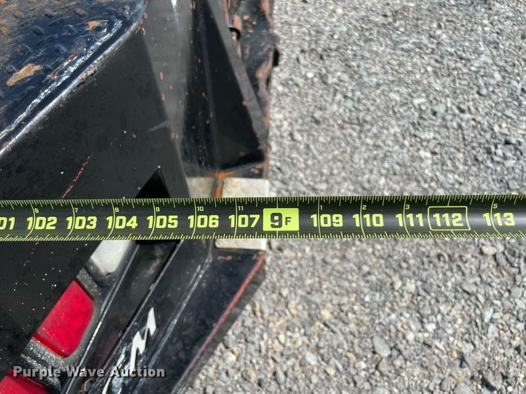 image for item NB9051 2009 Chevrolet Silverado 3500HD  Crew Cab flatbed pickup truck