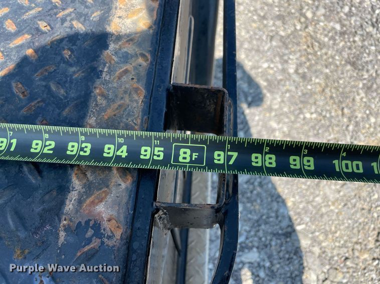 image for item NB9051 2009 Chevrolet Silverado 3500HD  Crew Cab flatbed pickup truck