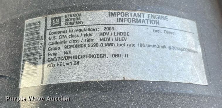 image for item NB9051 2009 Chevrolet Silverado 3500HD  Crew Cab flatbed pickup truck