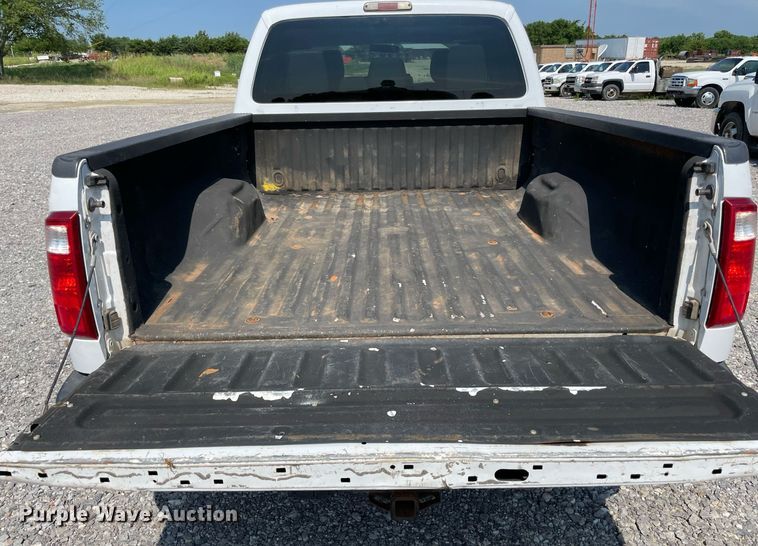 image for item NB9053 2012 Ford F250 Super Duty  Crew Cab pickup truck