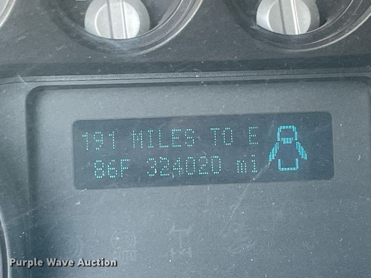 image for item NB9053 2012 Ford F250 Super Duty  Crew Cab pickup truck