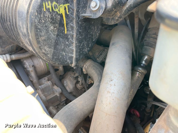 image for item NB9054 2003 Chevrolet C4500  flatbed truck