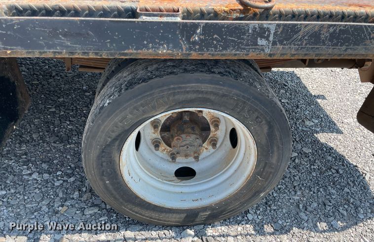 image for item NB9054 2003 Chevrolet C4500  flatbed truck