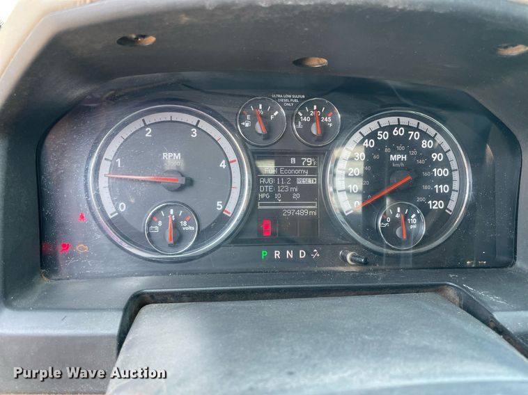 image for item NB9055 2011 Dodge Ram 3500  Crew Cab flatbed pickup truck