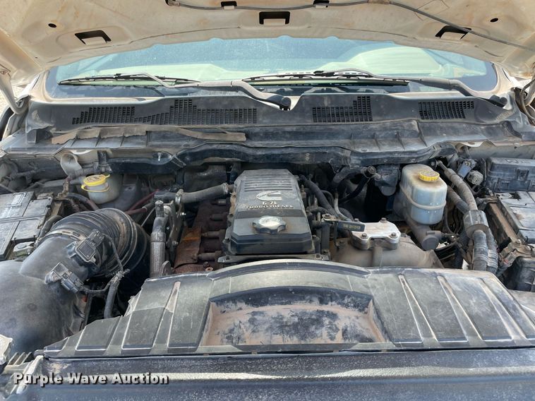 image for item NB9055 2011 Dodge Ram 3500  Crew Cab flatbed pickup truck