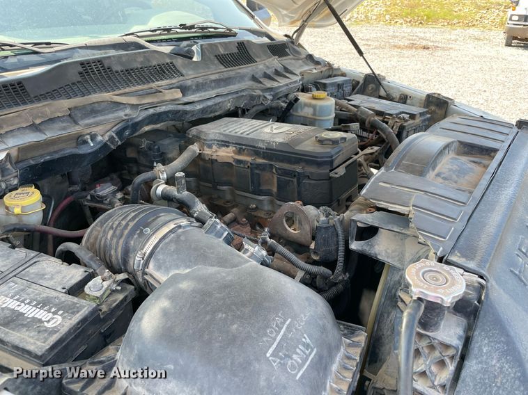 image for item NB9055 2011 Dodge Ram 3500  Crew Cab flatbed pickup truck