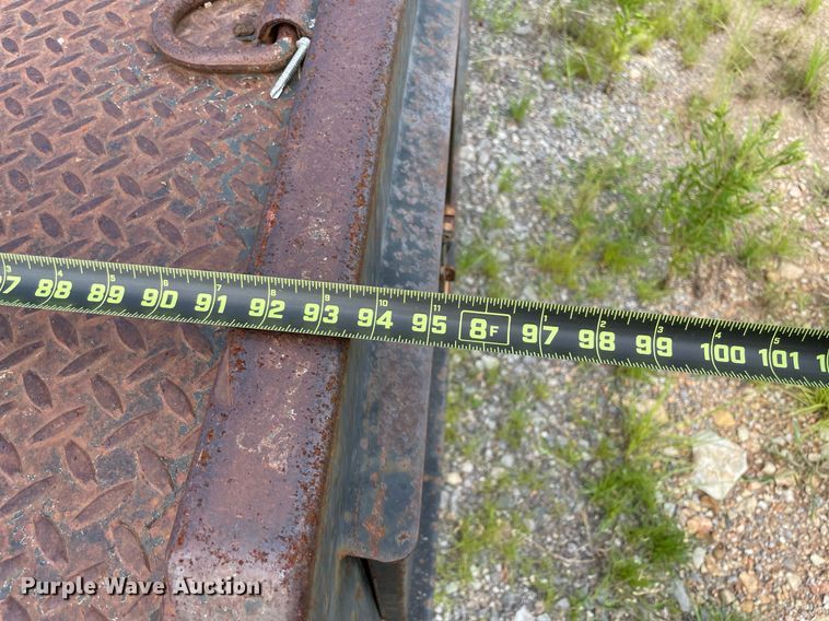 image for item NB9056 2009 Chevrolet Silverado 3500HD  flatbed pickup truck