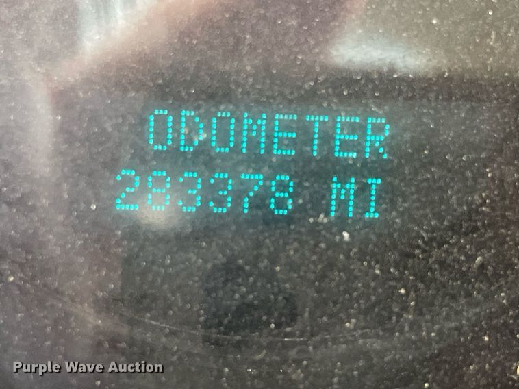 image for item NB9056 2009 Chevrolet Silverado 3500HD  flatbed pickup truck