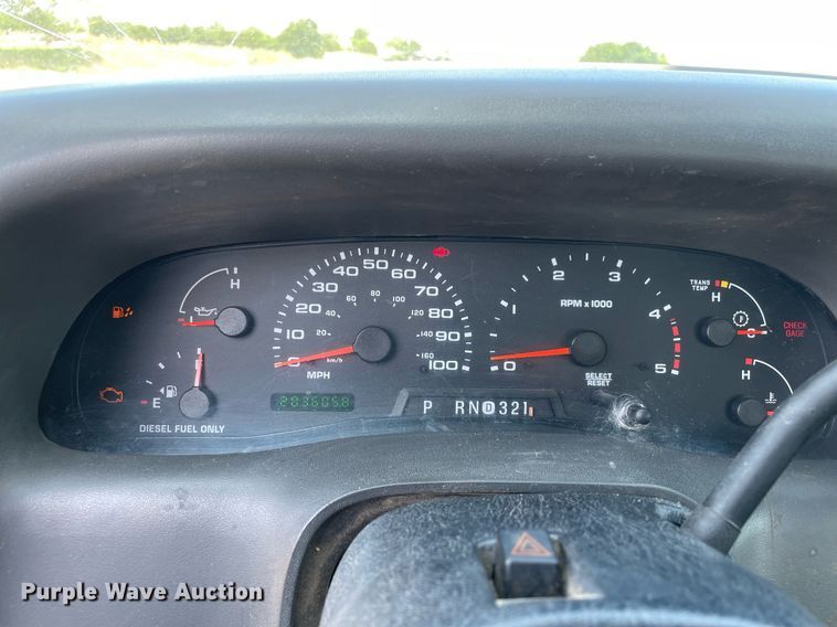 image for item NB9058 2004 Ford F550 Super Duty  bucket truck