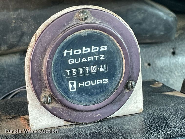 image for item NB9058 2004 Ford F550 Super Duty  bucket truck