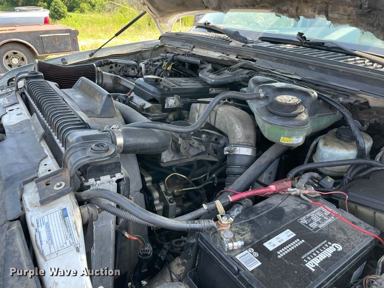 image for item NB9058 2004 Ford F550 Super Duty  bucket truck