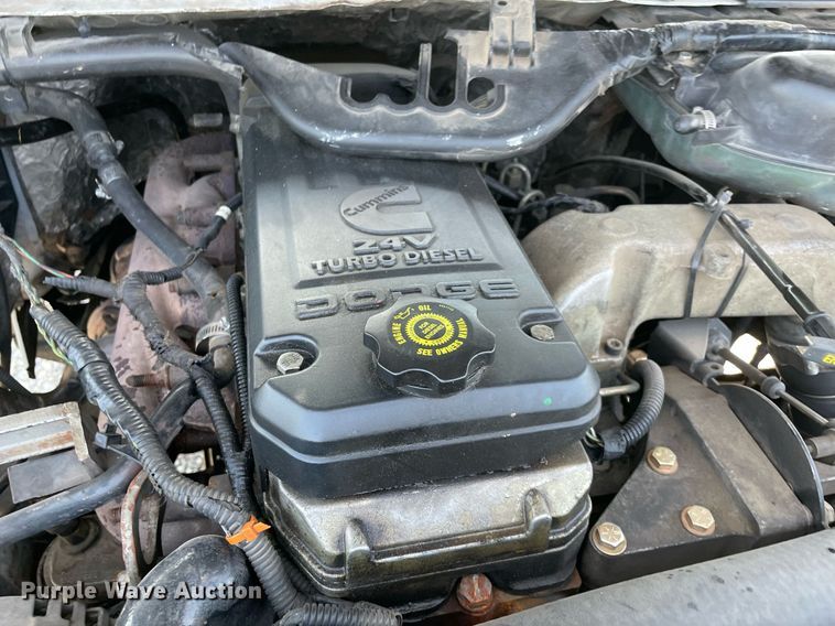 image for item NB9058 2004 Ford F550 Super Duty  bucket truck