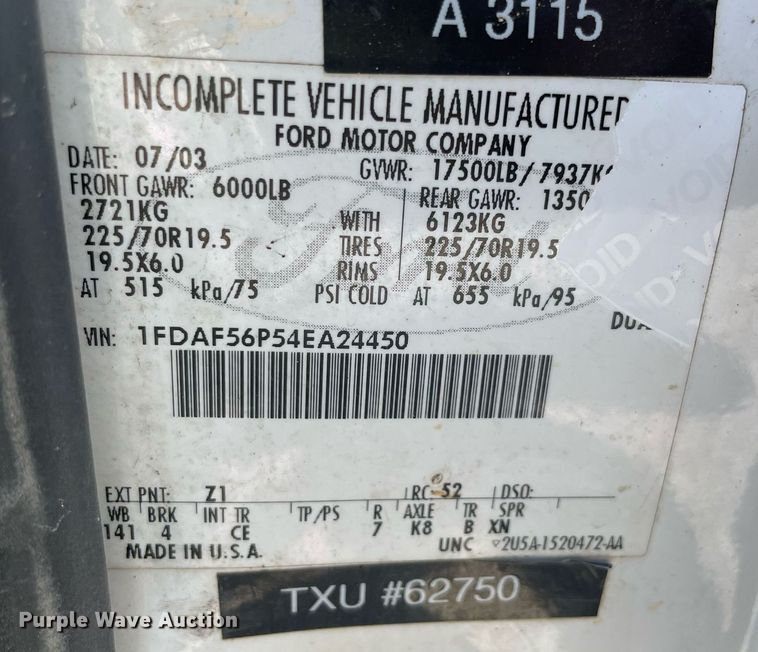 image for item NB9058 2004 Ford F550 Super Duty  bucket truck