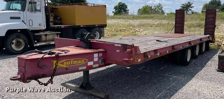 image for item NB9060 2008 Kaufman  equipment trailer