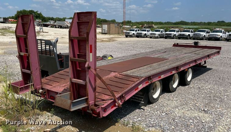 image for item NB9060 2008 Kaufman  equipment trailer