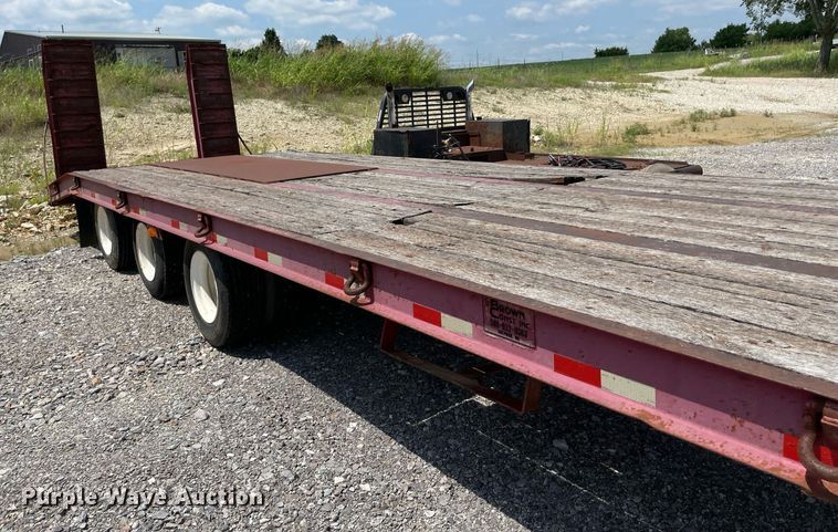 image for item NB9060 2008 Kaufman  equipment trailer