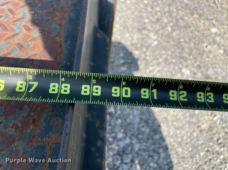 image for item NB9062 2006 Ford F350 Super Duty  SuperCab flatbed pickup truck