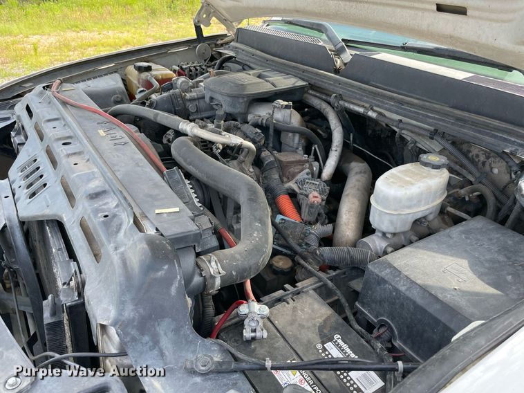 image for item NB9063 2011 GMC Sierra 3500HD  Crew Cab flatbed pickup truck