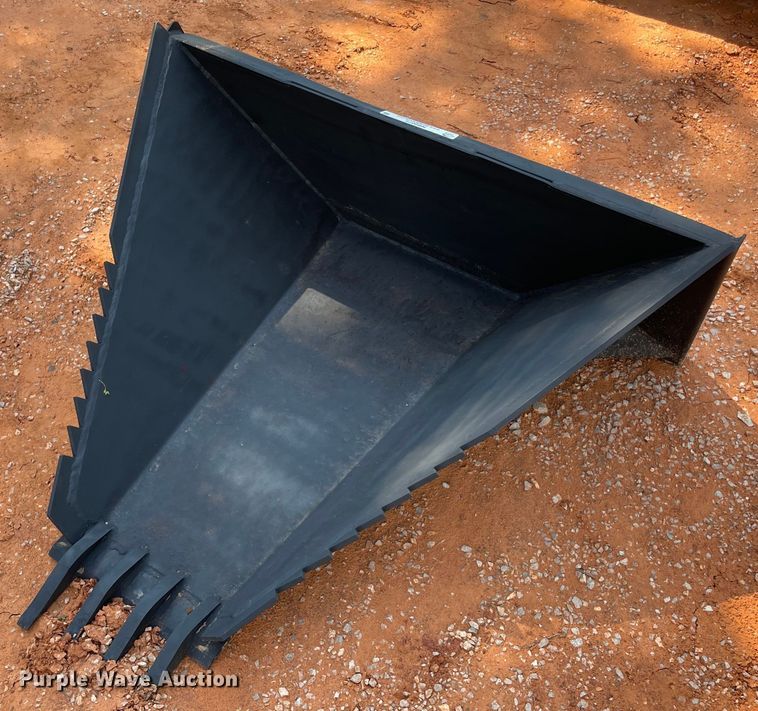 image for item NB9072 Skid steer stump bucket