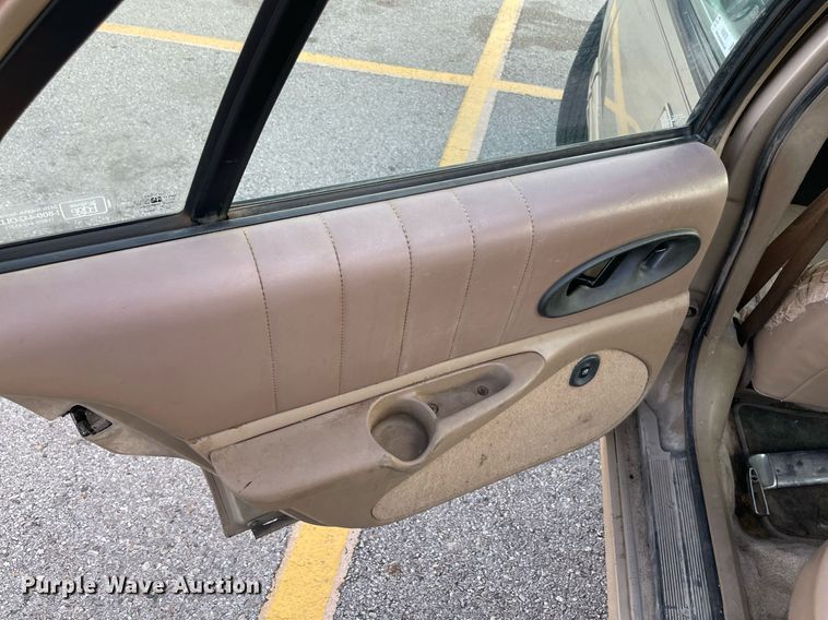 image for item NB9078 1995 Oldsmobile Cutlass Supreme