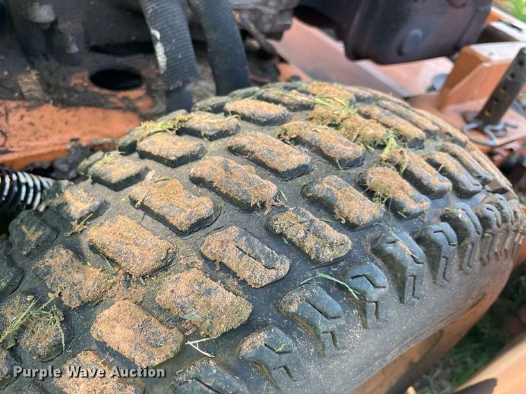 image for item NB9081 Scag SWZU35-15KH  ZTR lawn mower