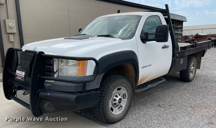 image for item NB9089 2014 GMC Sierra 2500HD bale bed pickup truck