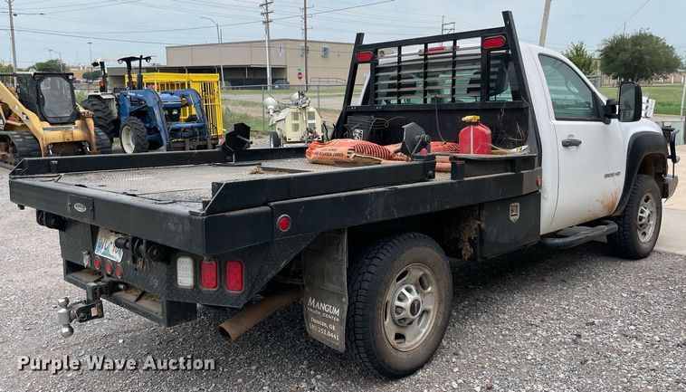 image for item NB9089 2014 GMC Sierra 2500HD bale bed pickup truck